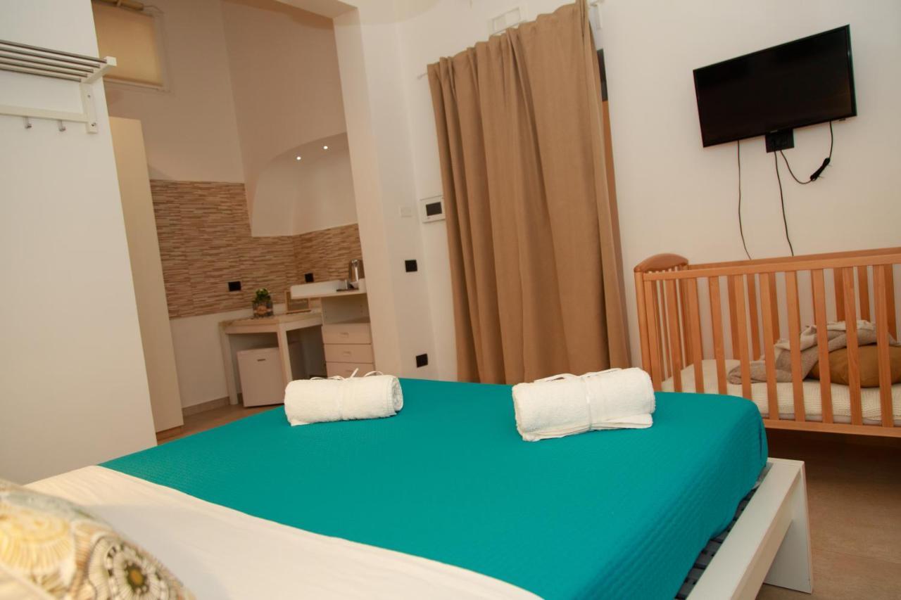 Residenza Le Chianche Bed and Breakfast Latiano Exteriör bild